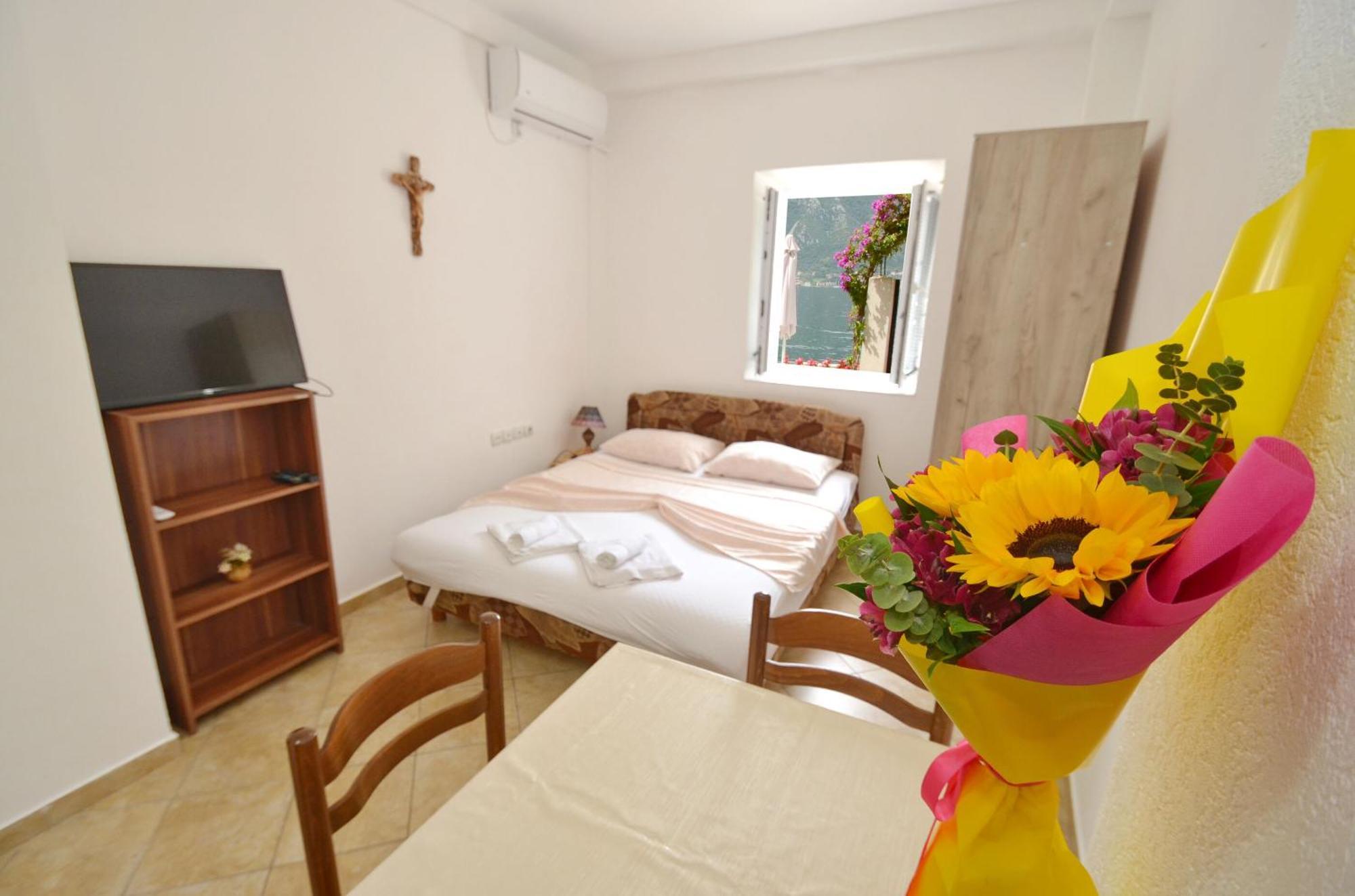 Apartments Mir I Dobro Kotor Zewnętrze zdjęcie