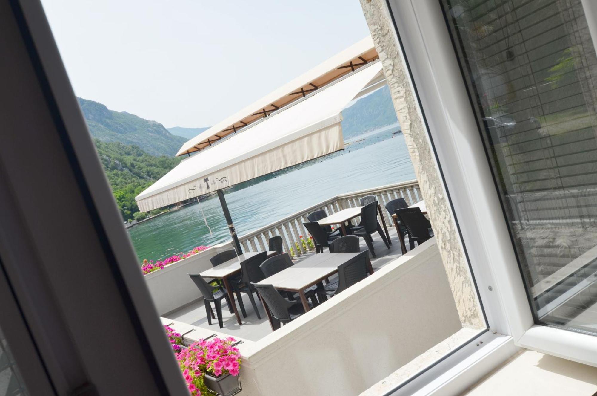 Apartments Mir I Dobro Kotor Zewnętrze zdjęcie