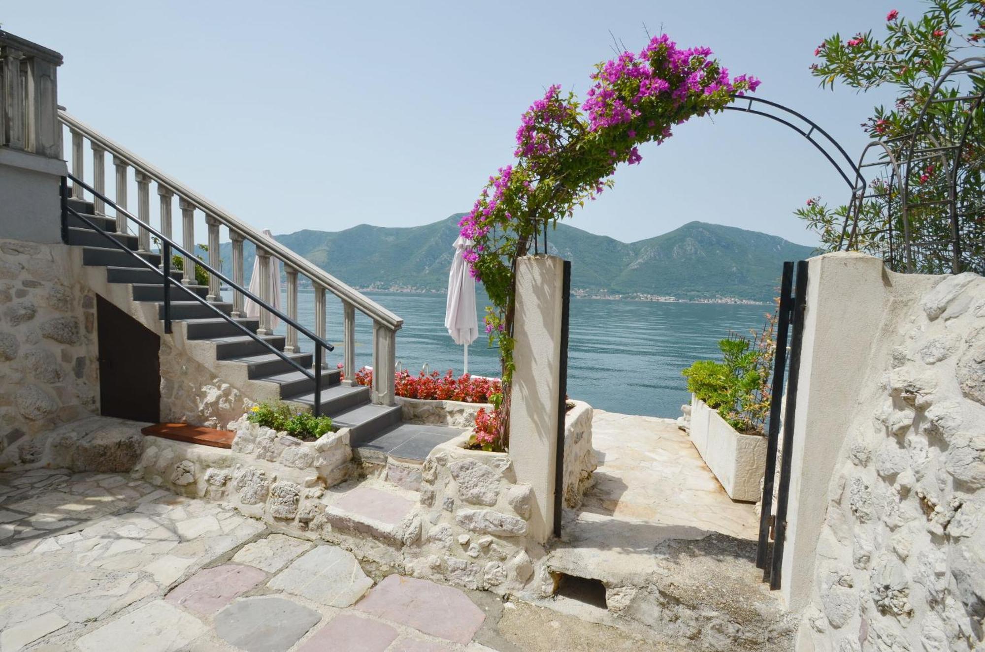 Apartments Mir I Dobro Kotor Zewnętrze zdjęcie