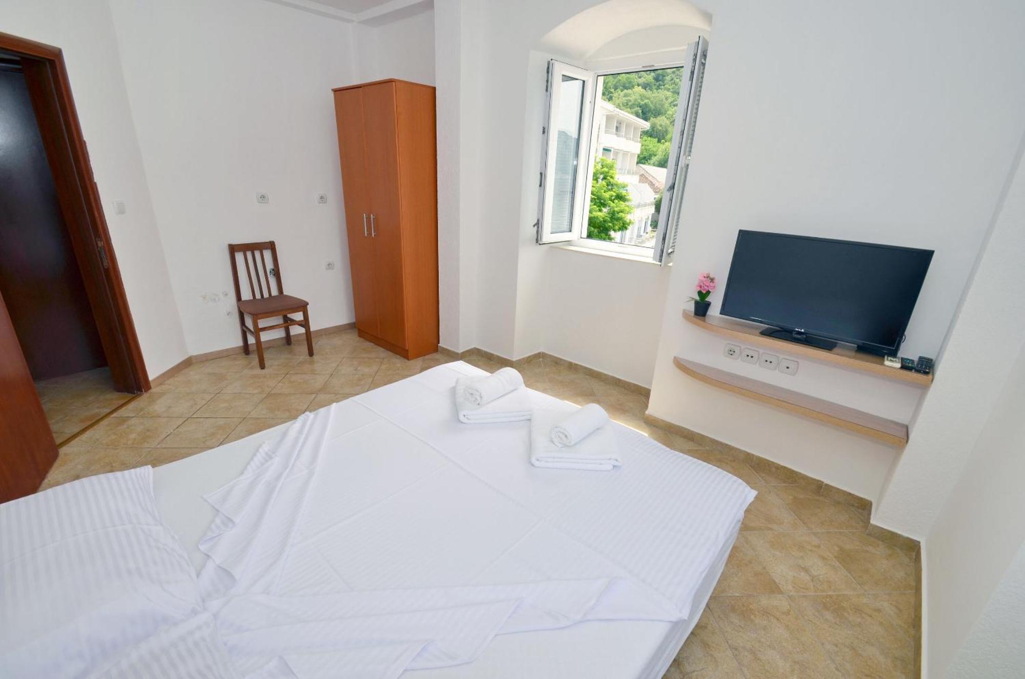Apartments Mir I Dobro Kotor Zewnętrze zdjęcie